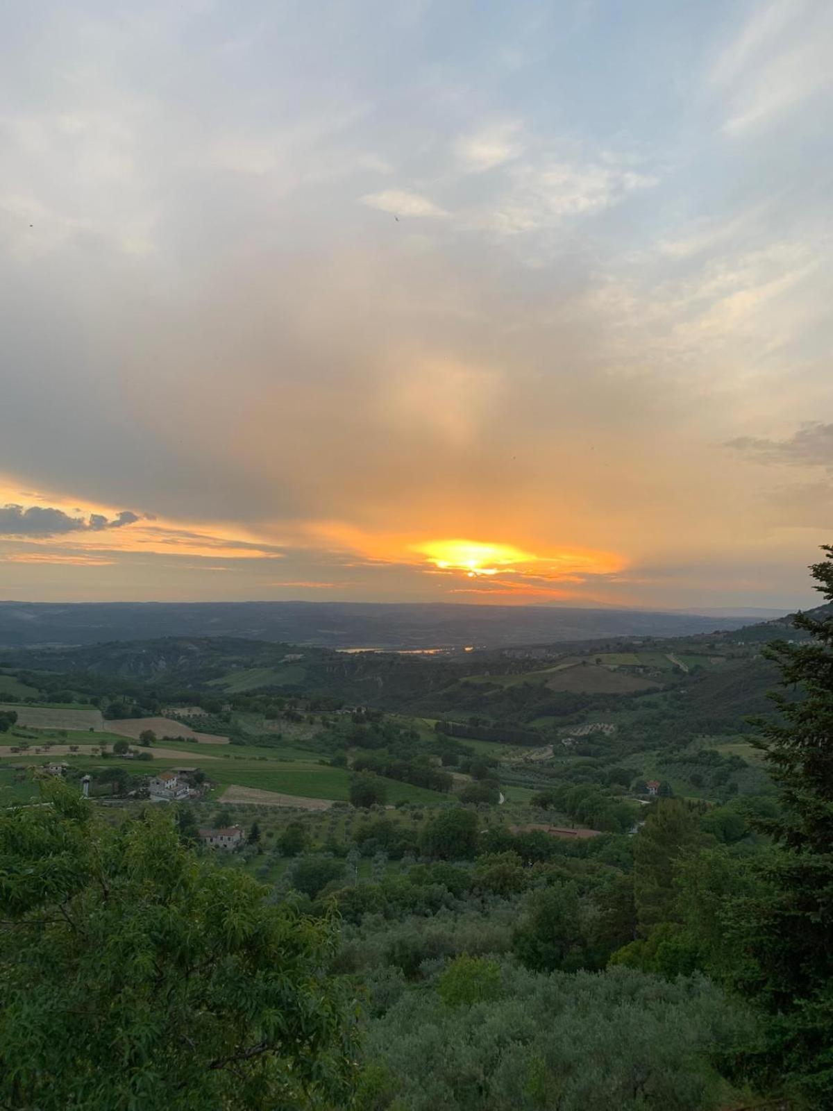 Il Nido Dell'Aquila-Lugnano In Teverina ภายนอก รูปภาพ